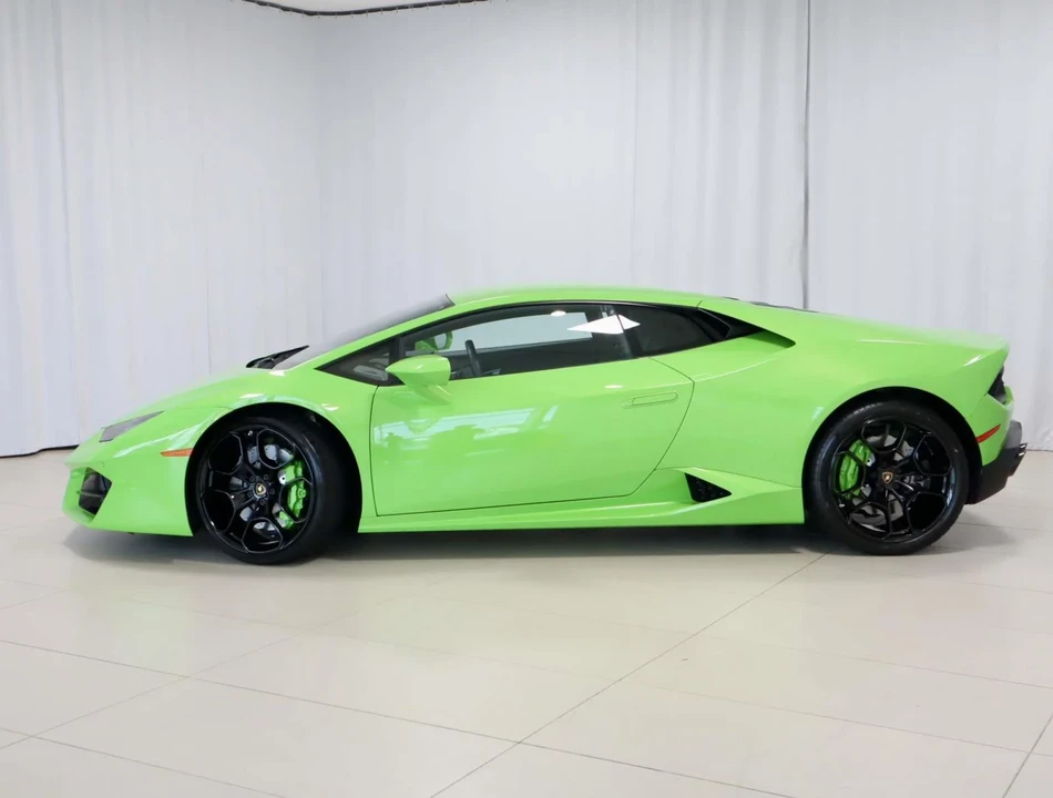 2018 Lamborghini Huracan LP580-2 - Image 2 of 31