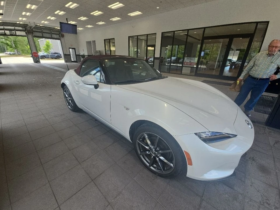 2018 Mazda ND MX-5 Miata - Image 2 of 5