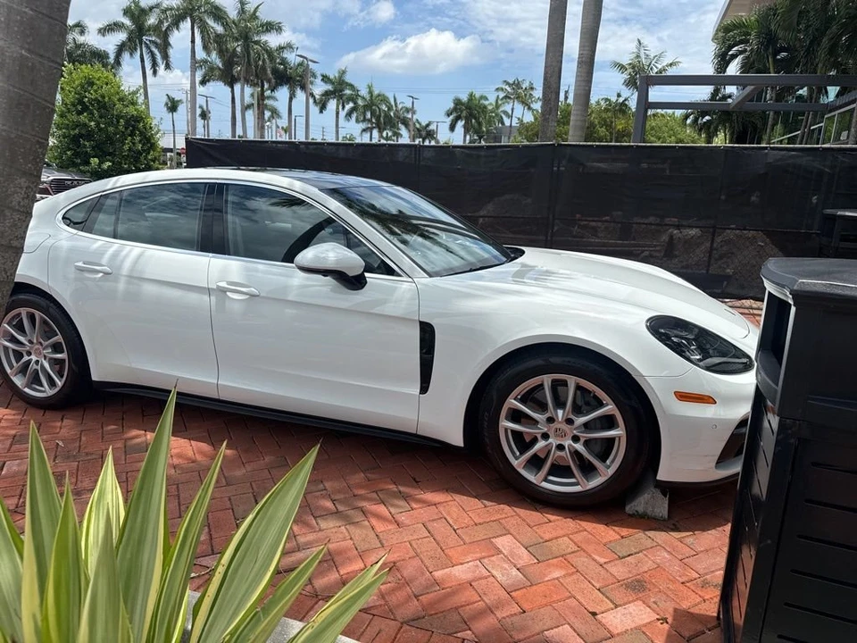 2018 Porsche 971 Panamera 4S - Image 2 of 9