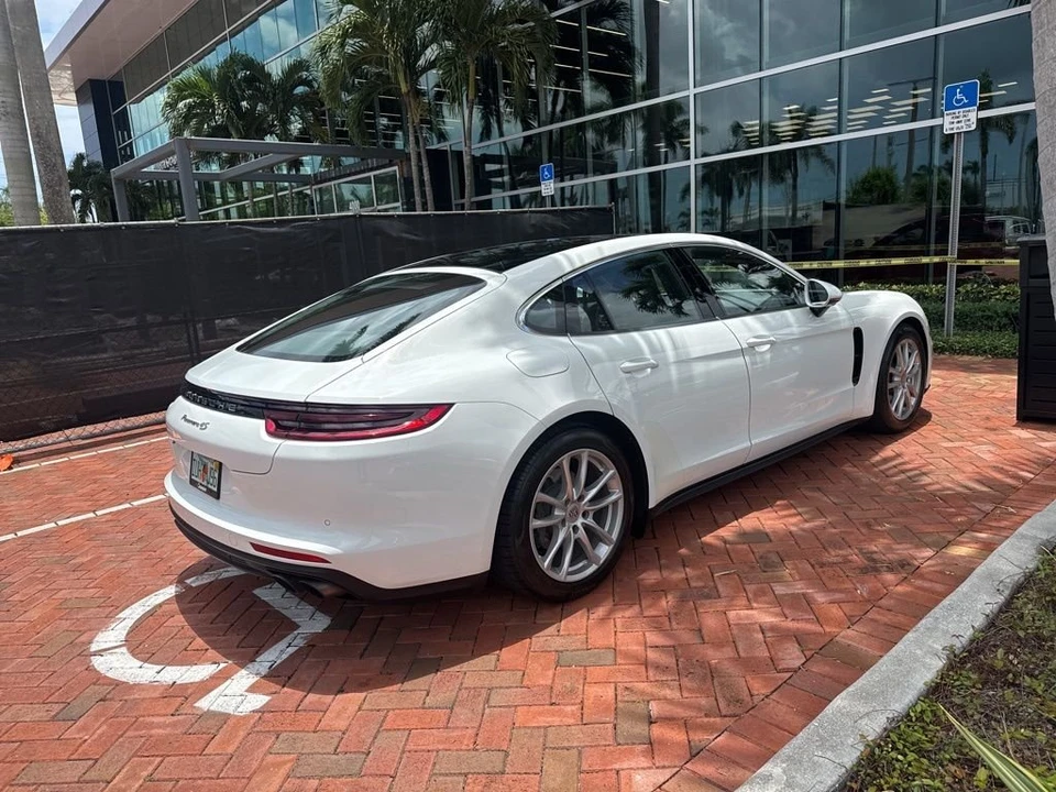 2018 Porsche 971 Panamera 4S - Image 9 of 9