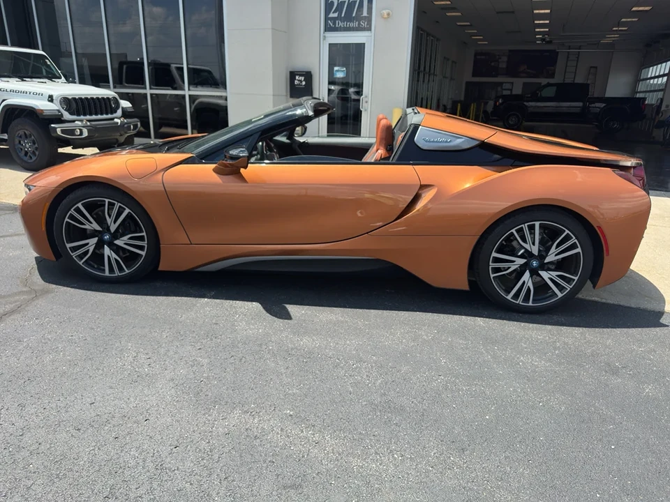 2019 BMW i8 - Image 9 of 11