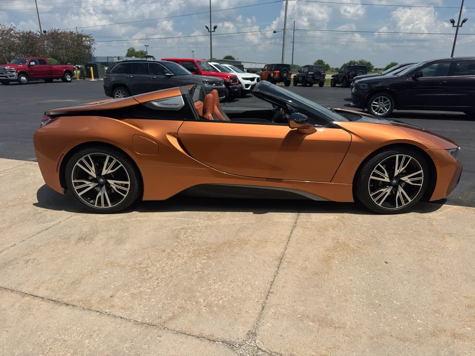 2019 BMW i8 - Image 5 of 11