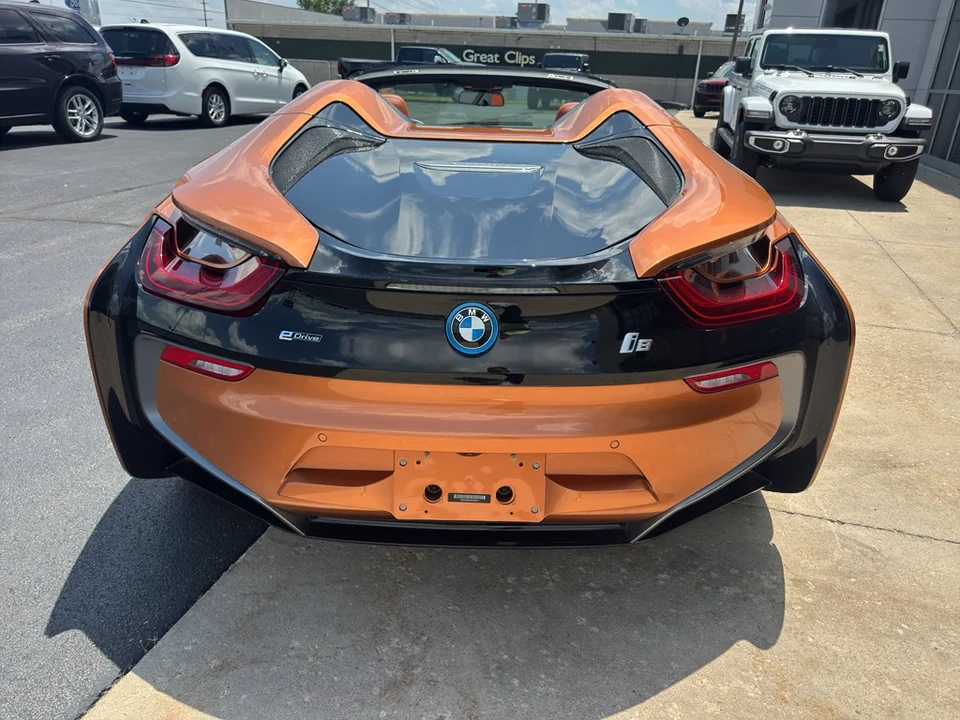 2019 BMW i8 - Image 7 of 11
