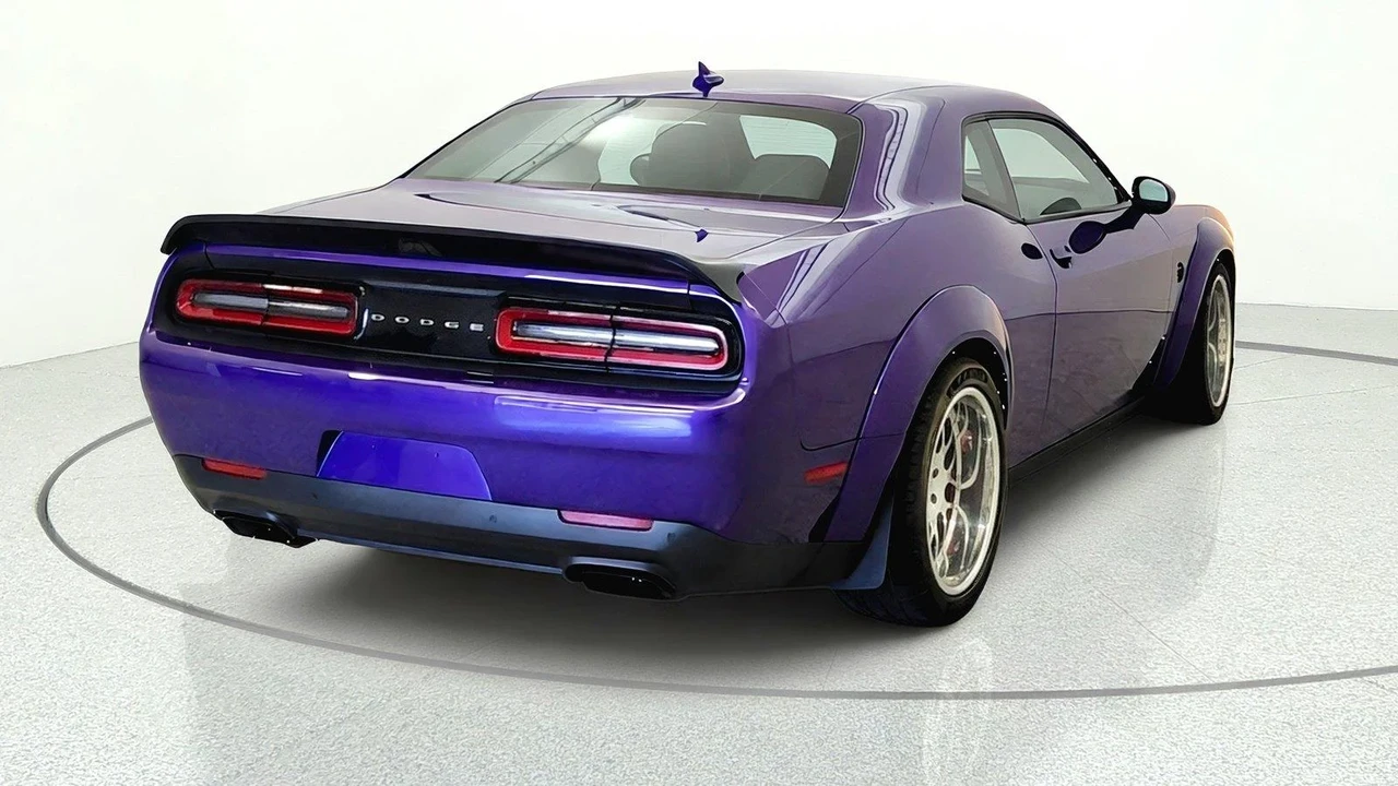 2019 Dodge Challenger SRT Hellcat 3rd Gen - Image 8 of 31