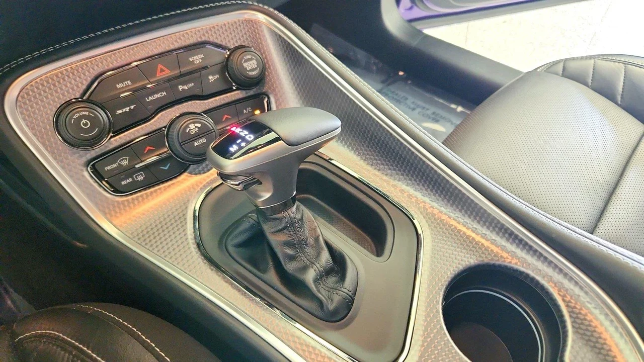 2019 Dodge Challenger SRT Hellcat 3rd Gen - Image 19 of 31