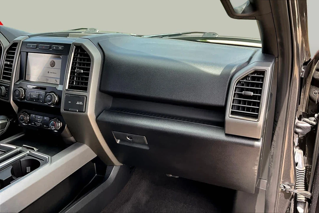 2019 Ford F-150 Raptor 13th Gen - Image 19 of 31
