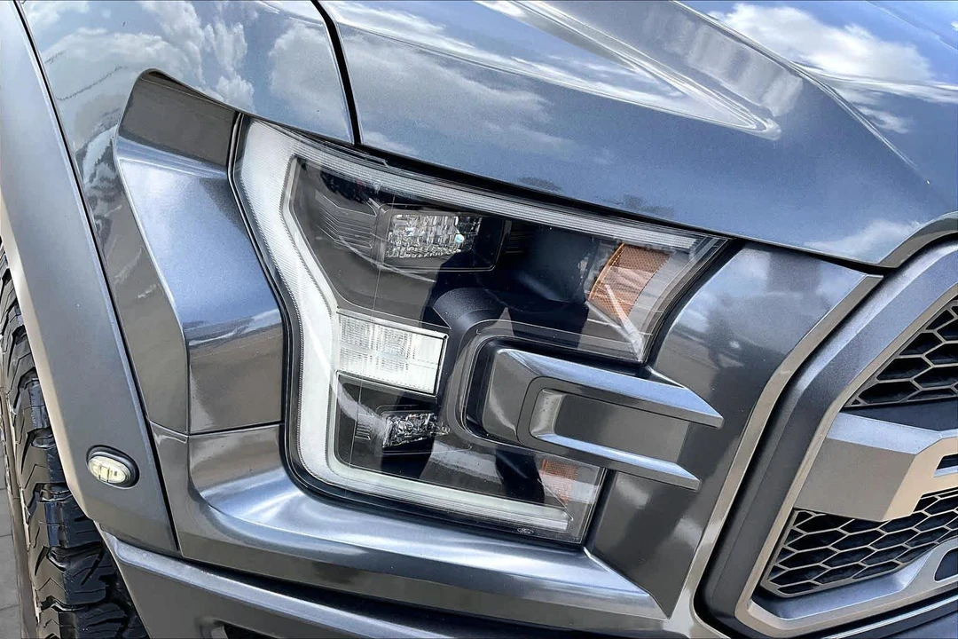 2019 Ford F-150 Raptor 13th Gen - Image 28 of 31