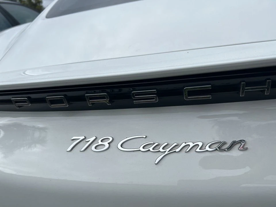 2019 Porsche - Image 6 of 19