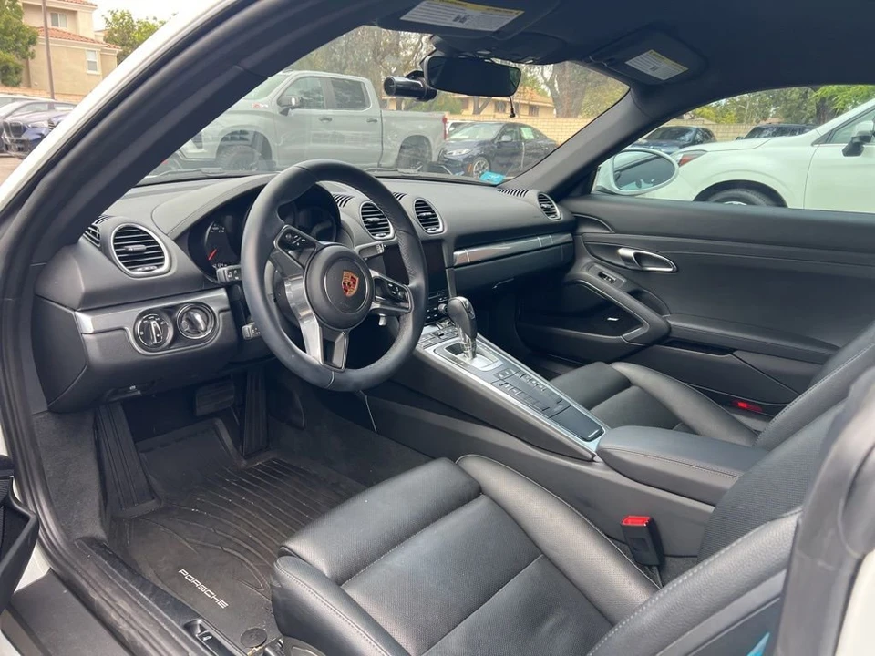 2019 Porsche - Image 7 of 19