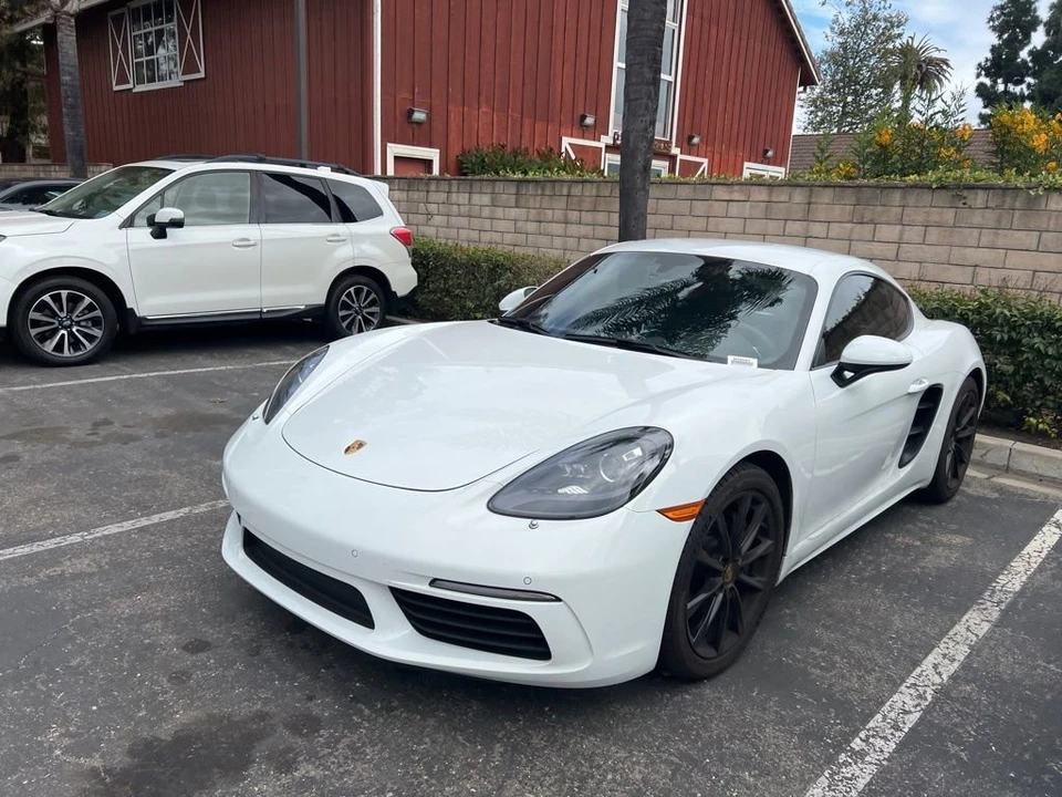 2019 Porsche - Image 3 of 19