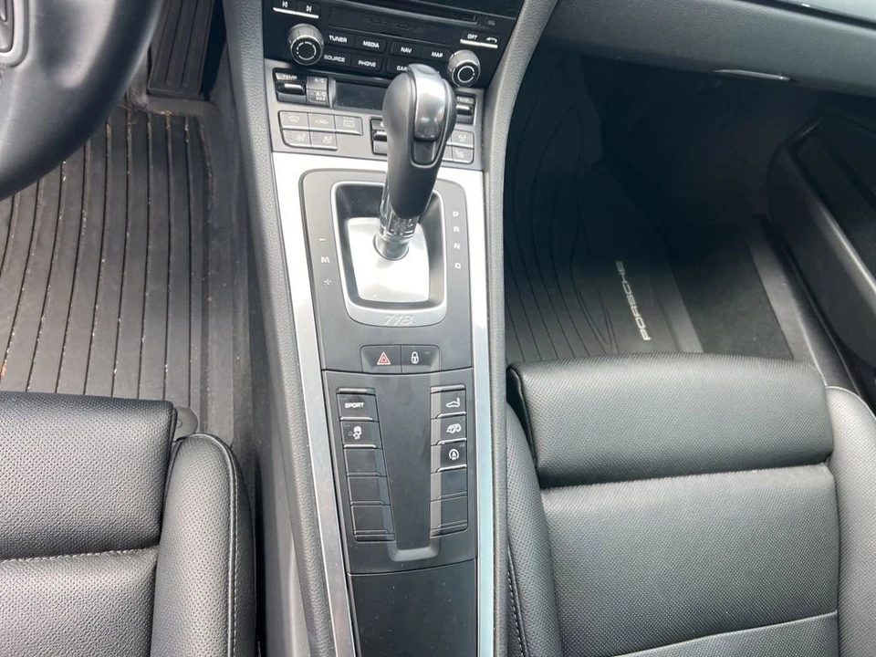 2019 Porsche - Image 10 of 19