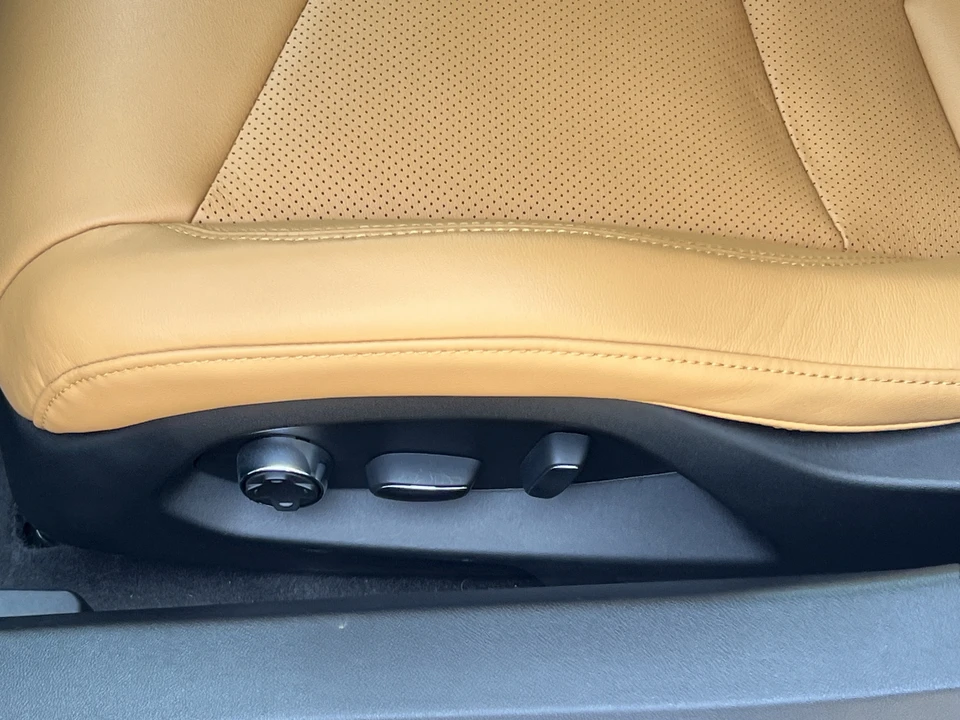 2020 Chevrolet Corvette C8 - Image 17 of 31