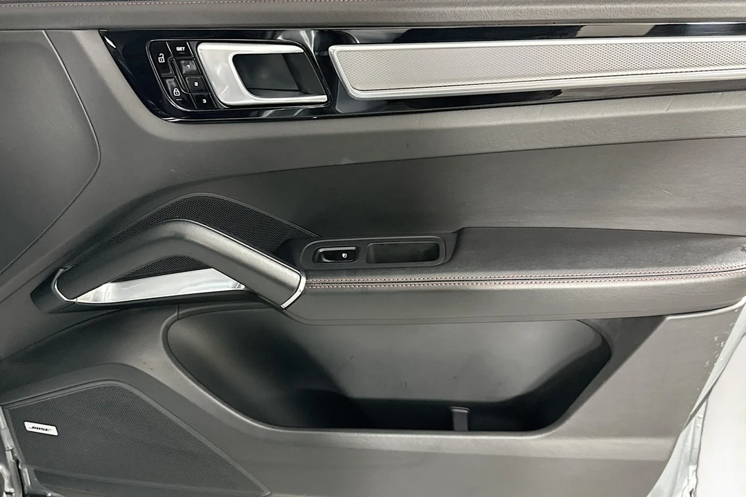 2020 Porsche 9Y0/9Y3 Cayenne Turbo - Image 23 of 29