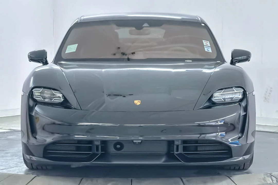 2020 Porsche Taycan Turbo - Image 10 of 29