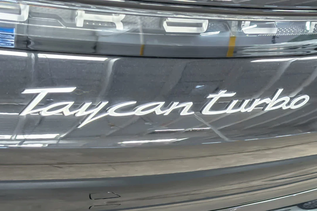 2020 Porsche Taycan Turbo - Image 27 of 29