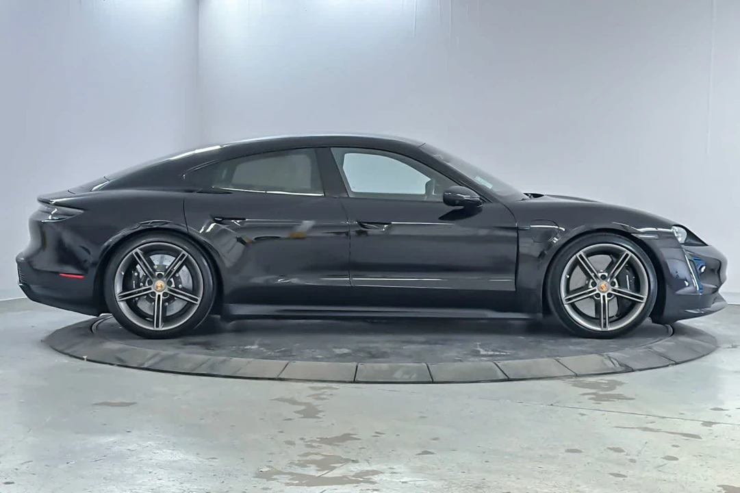 2020 Porsche Taycan Turbo - Image 8 of 29