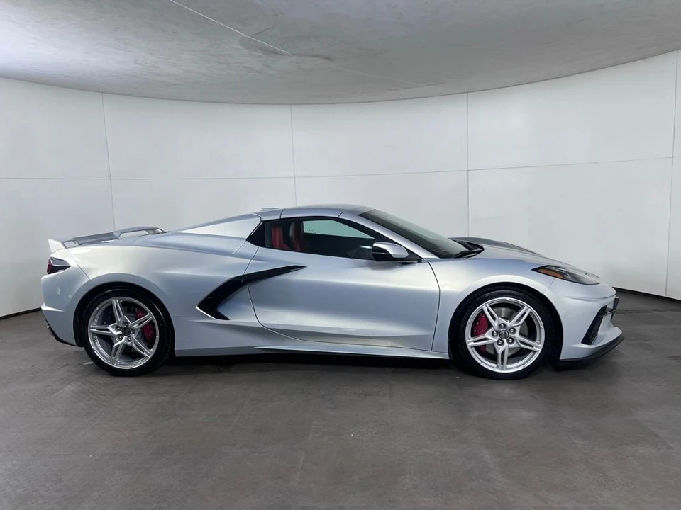 2021 Chevrolet Corvette C8 - Image 8 of 31