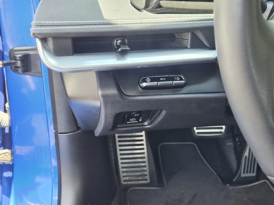 2021 Chevrolet Corvette C8 - Image 12 of 31