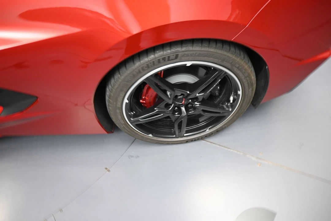 2021 Chevrolet Corvette C8 - Image 15 of 31