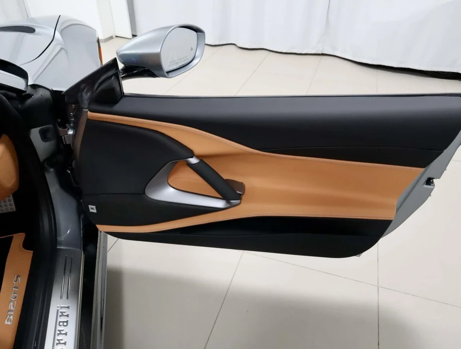 2021 Ferrari 812 GTS - Image 13 of 31
