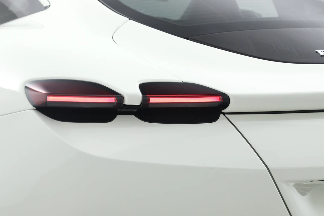 2021 Ferrari Roma - Image 17 of 31