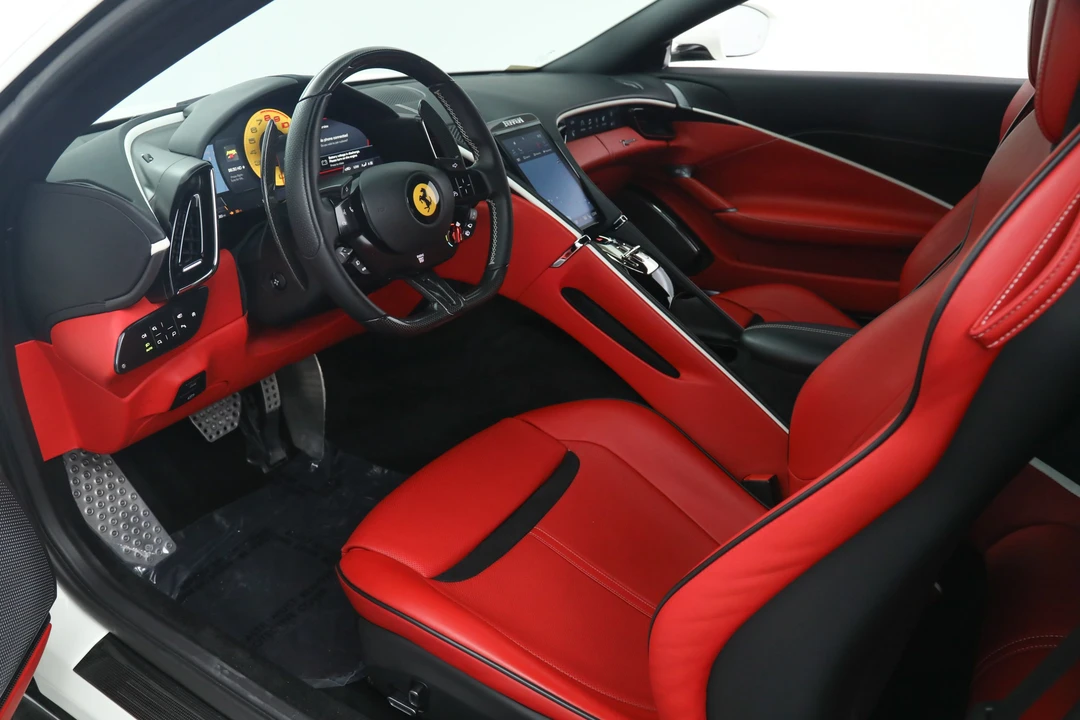2021 Ferrari Roma - Image 2 of 31
