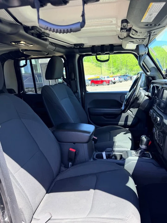 2021 Jeep JT Gladiator - Image 6 of 9