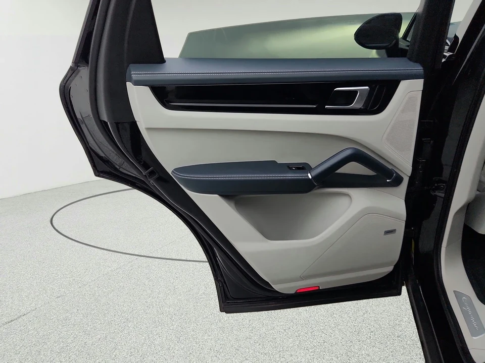 2021 Porsche 9Y0/9Y3 Cayenne - Image 26 of 30