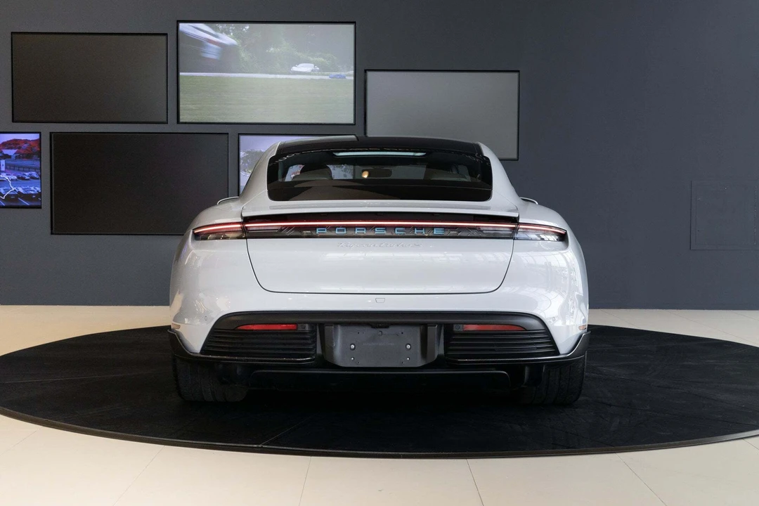 2021 Porsche Taycan Turbo S - Image 5 of 31