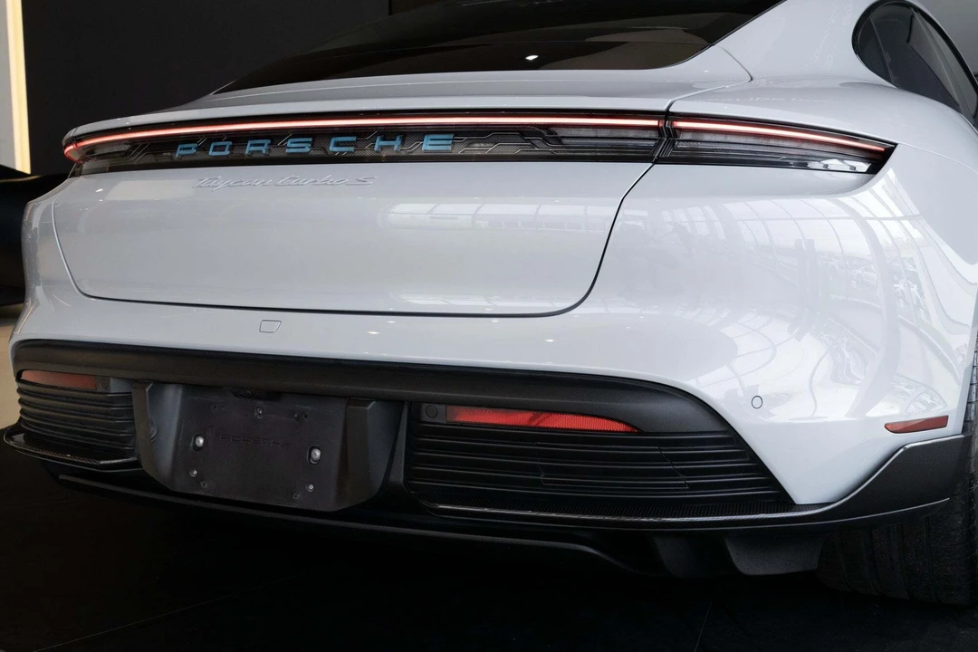 2021 Porsche Taycan Turbo S - Image 8 of 31