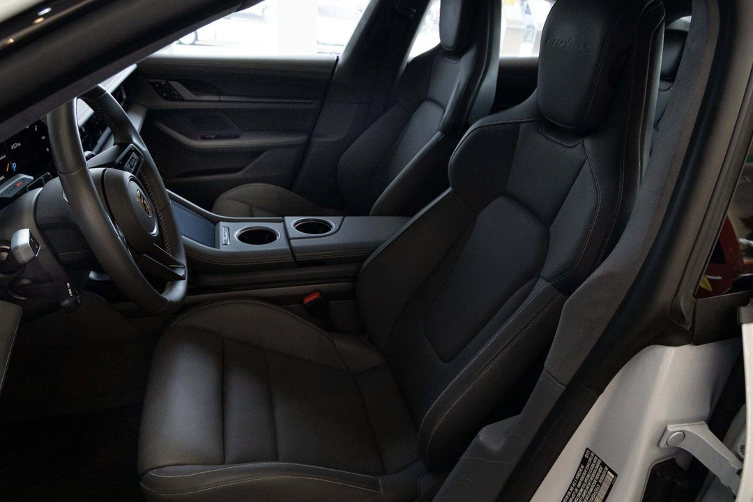 2021 Porsche Taycan Turbo S - Image 23 of 31