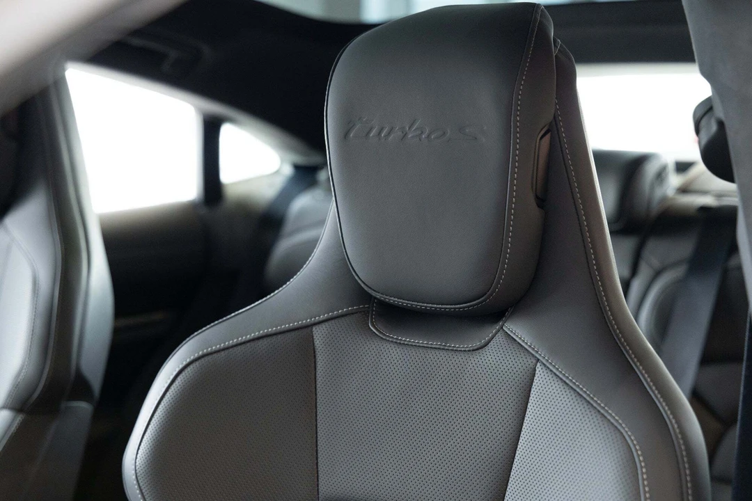 2021 Porsche Taycan Turbo S - Image 25 of 31