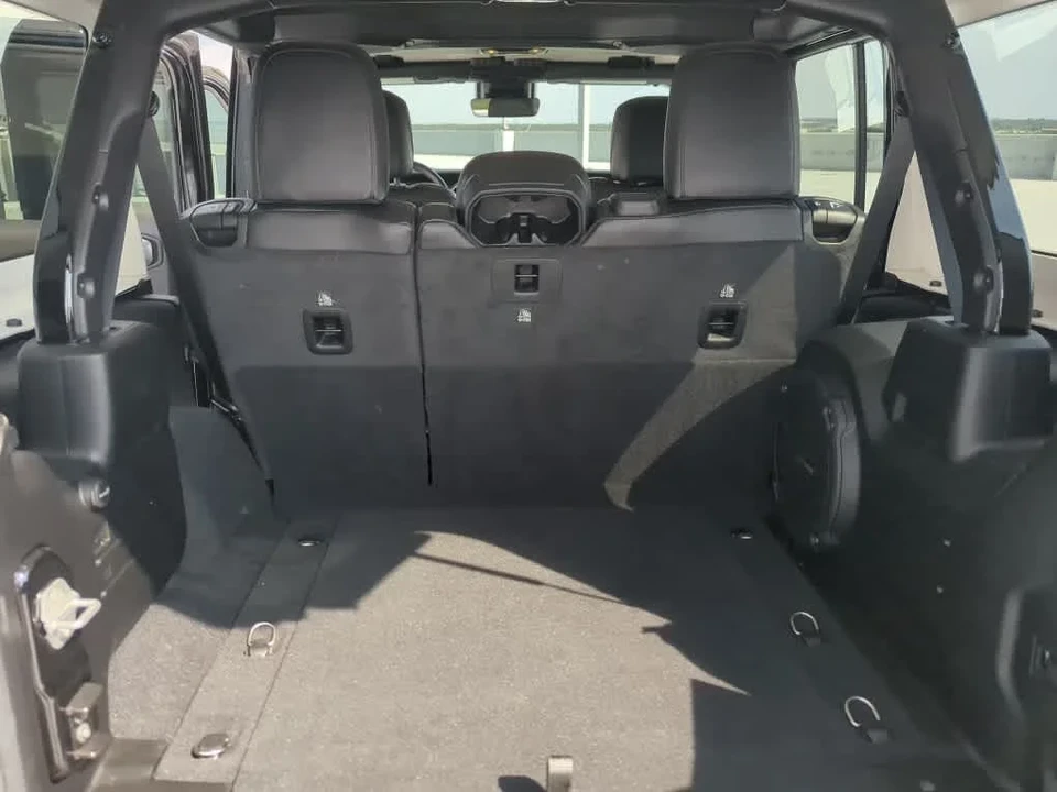 2021 Jeep JL Wrangler - Image 20 of 21