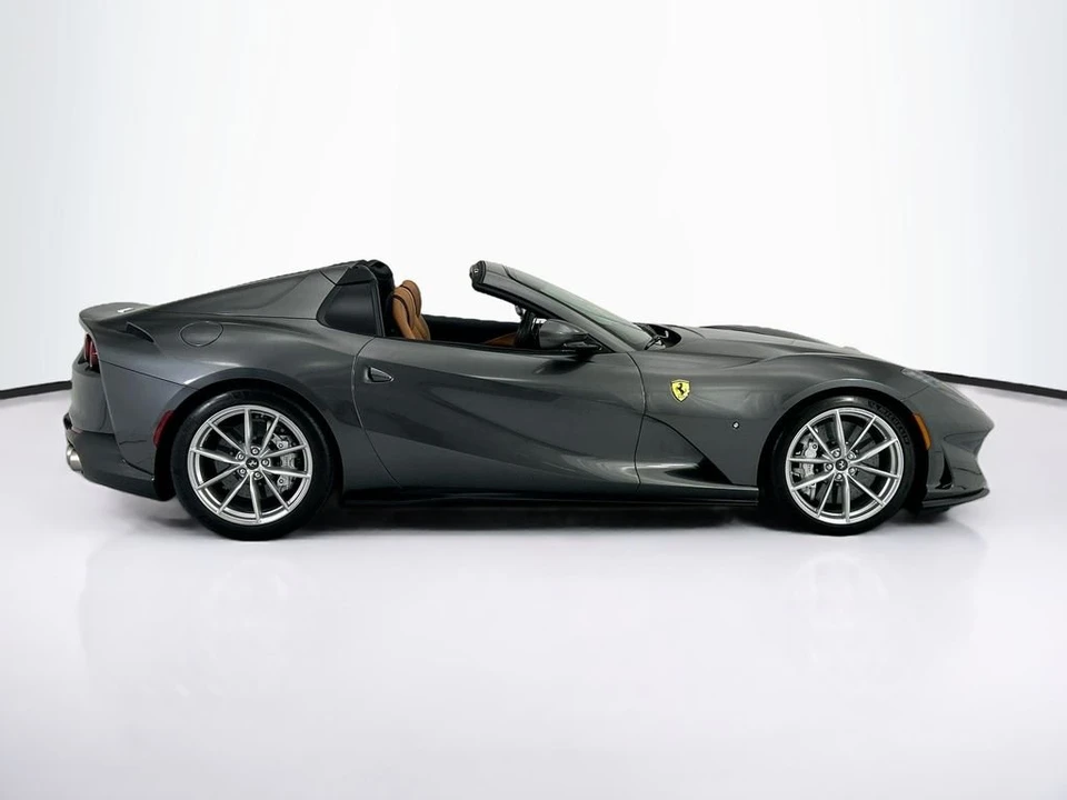 2022 Ferrari 812 GTS - Image 4 of 31
