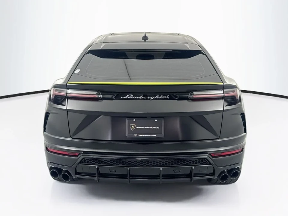 2022 Lamborghini Urus - Image 6 of 31
