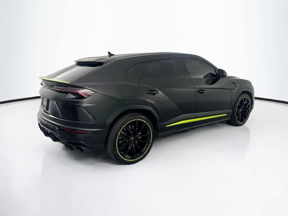 2022 Lamborghini Urus - Image 5 of 31