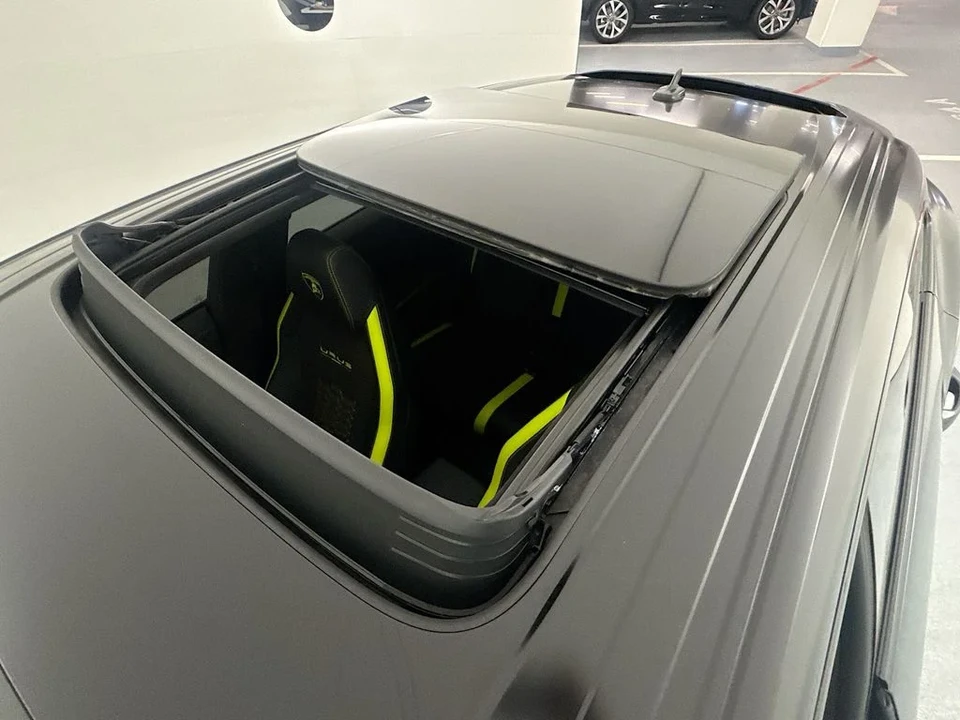 2022 Lamborghini Urus - Image 23 of 31