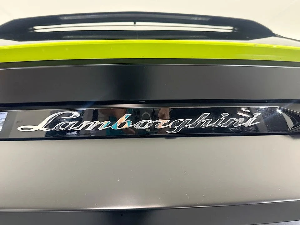 2022 Lamborghini Urus - Image 27 of 31