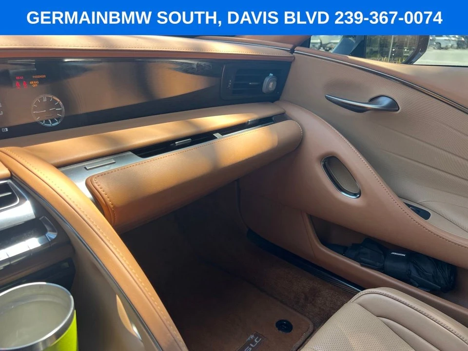 2022 Lexus LC - Image 16 of 24