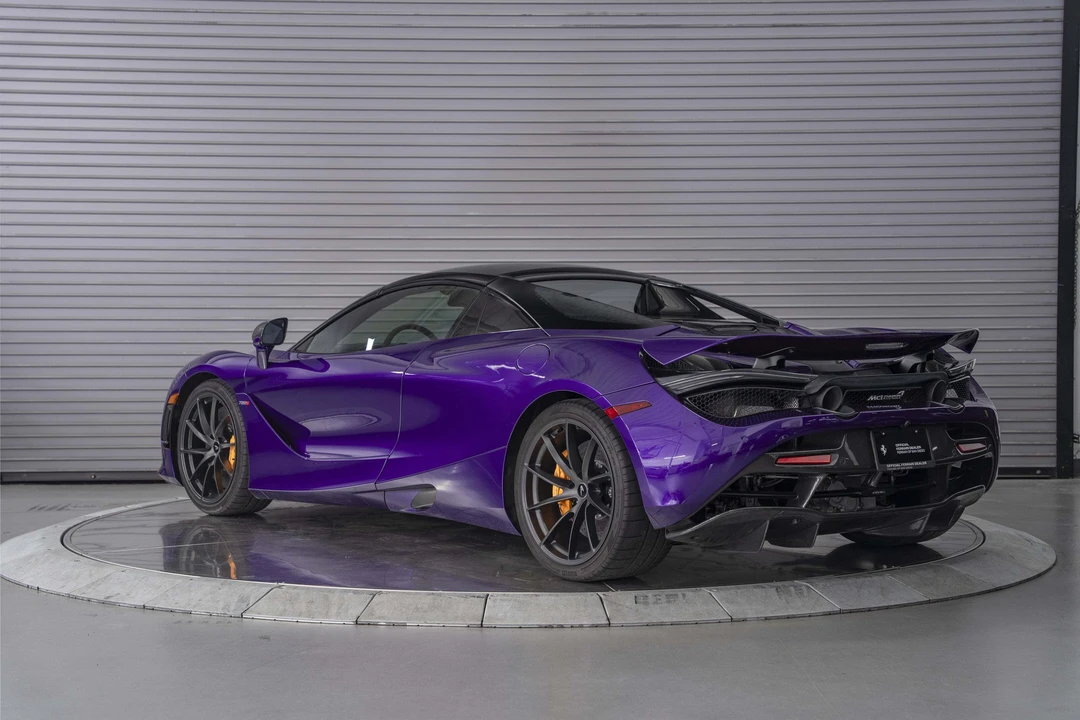 2022 McLaren 720S Spider - Image 11 of 31