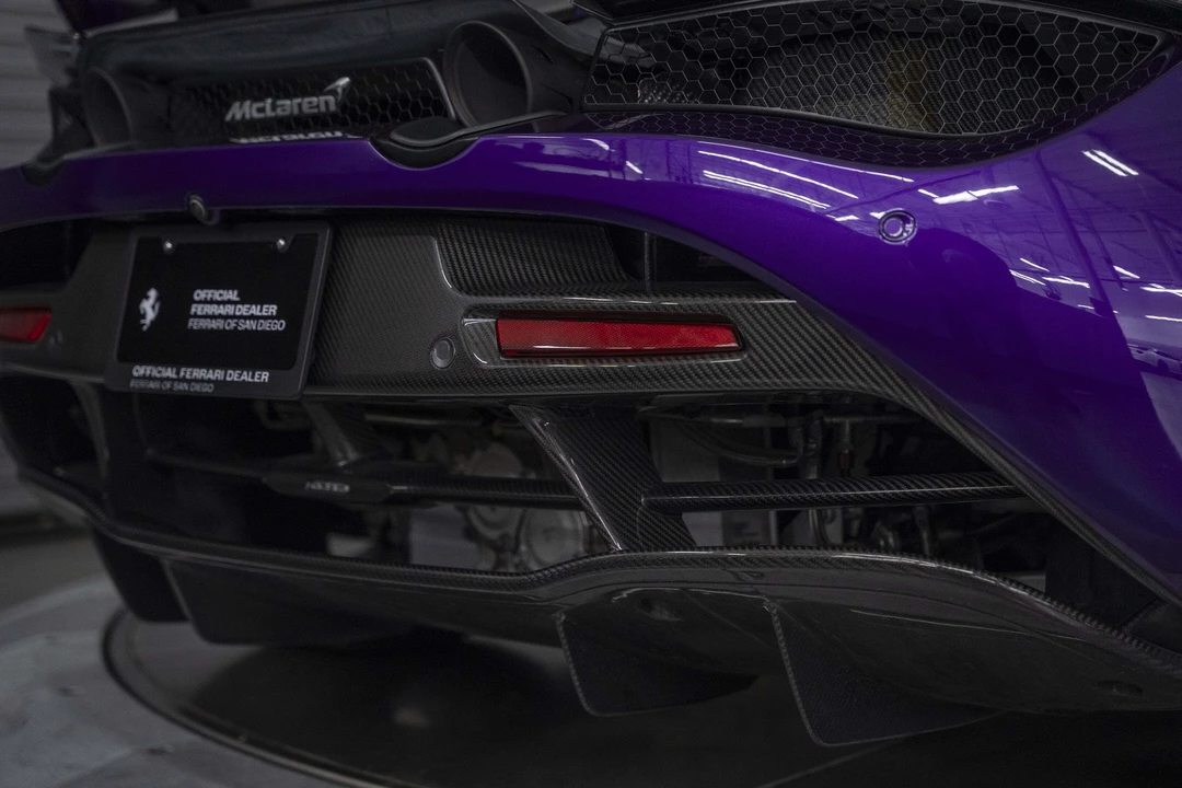 2022 McLaren 720S Spider - Image 17 of 31