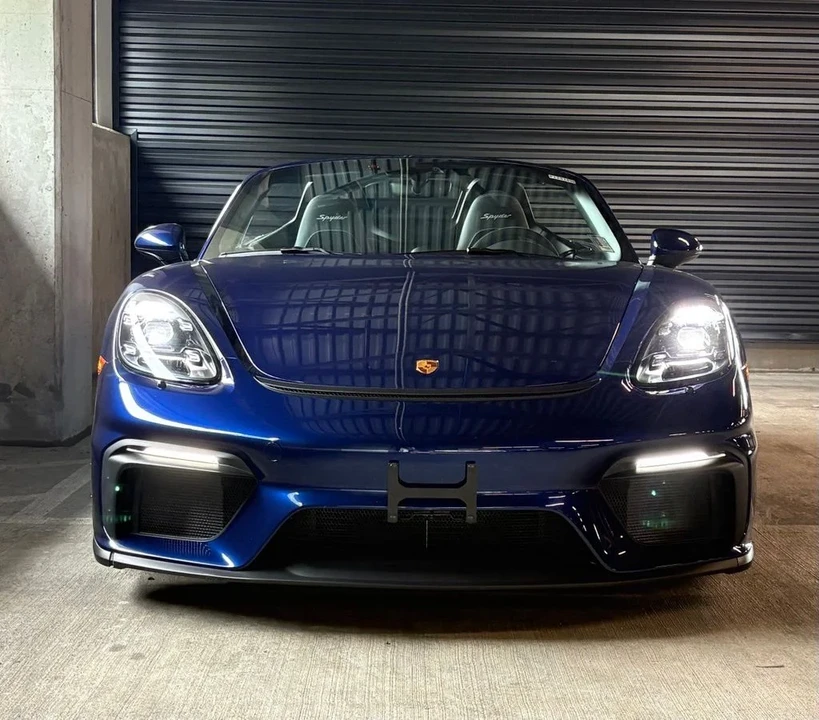 2022 Porsche - Image 8 of 31