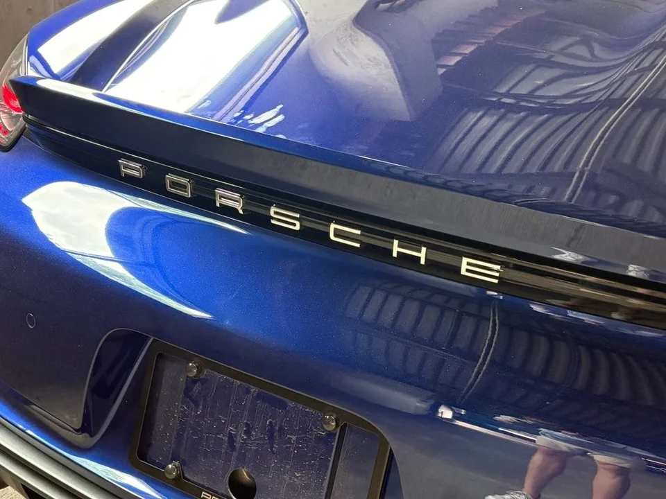2022 Porsche - Image 15 of 31