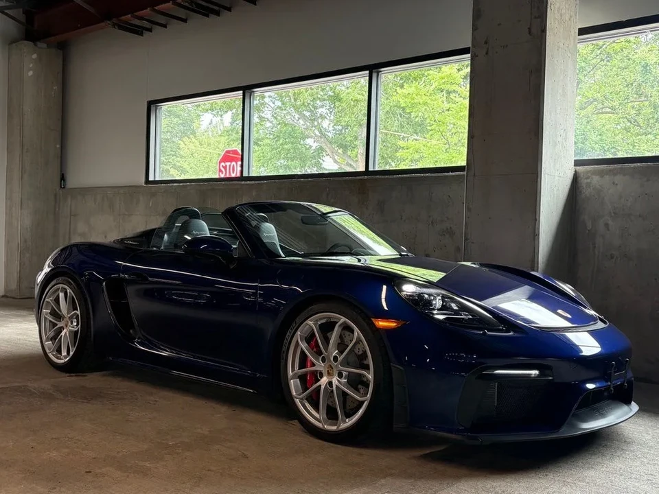 2022 Porsche - Image 14 of 31