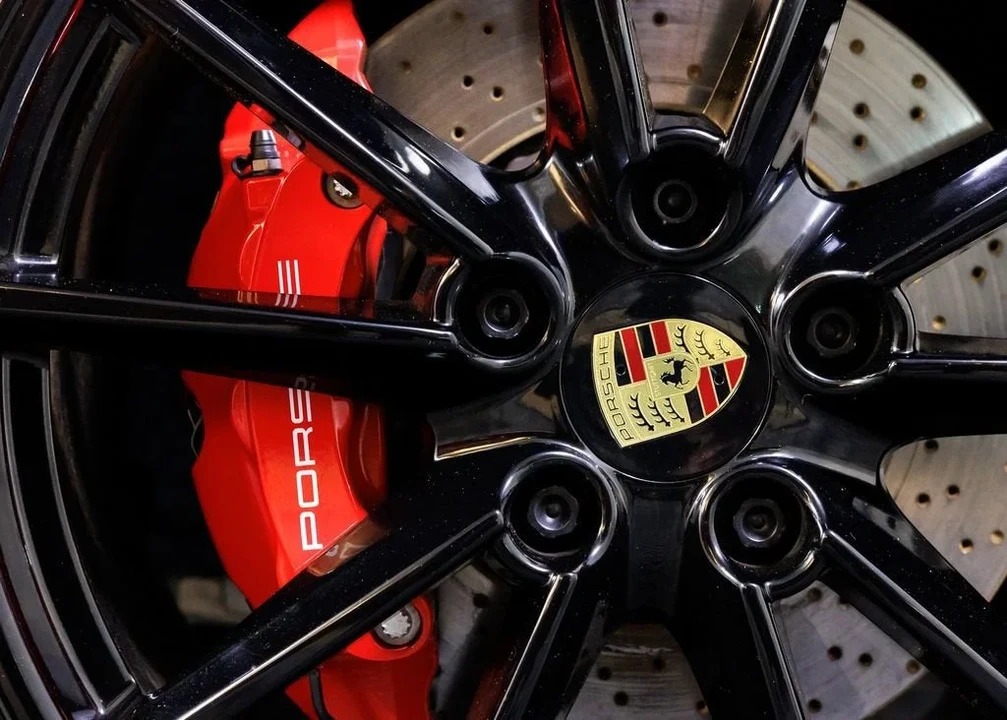 2022 Porsche 992 Carrera - Image 14 of 31