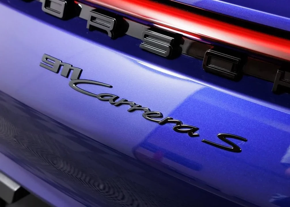 2022 Porsche 992 Carrera - Image 17 of 31