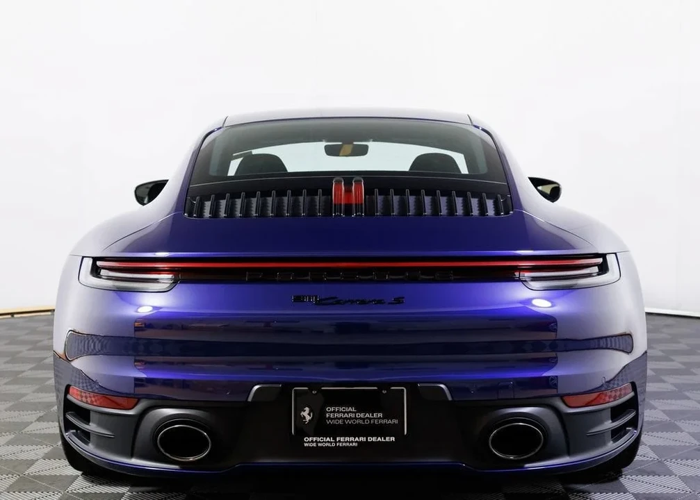 2022 Porsche 992 Carrera - Image 10 of 31