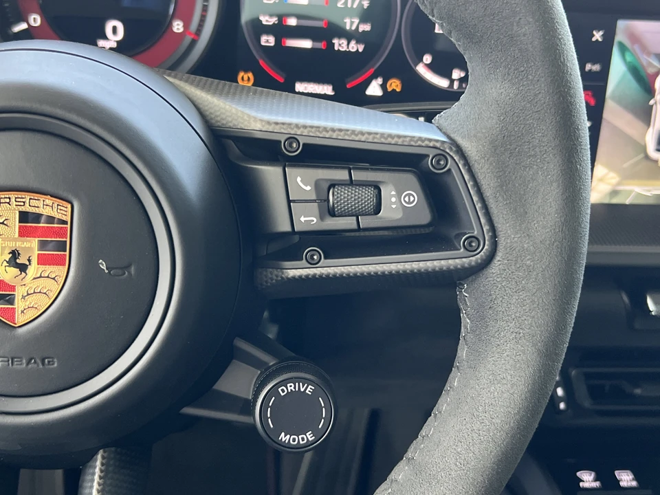 2022 Porsche 992 Carrera 4S - Image 20 of 31