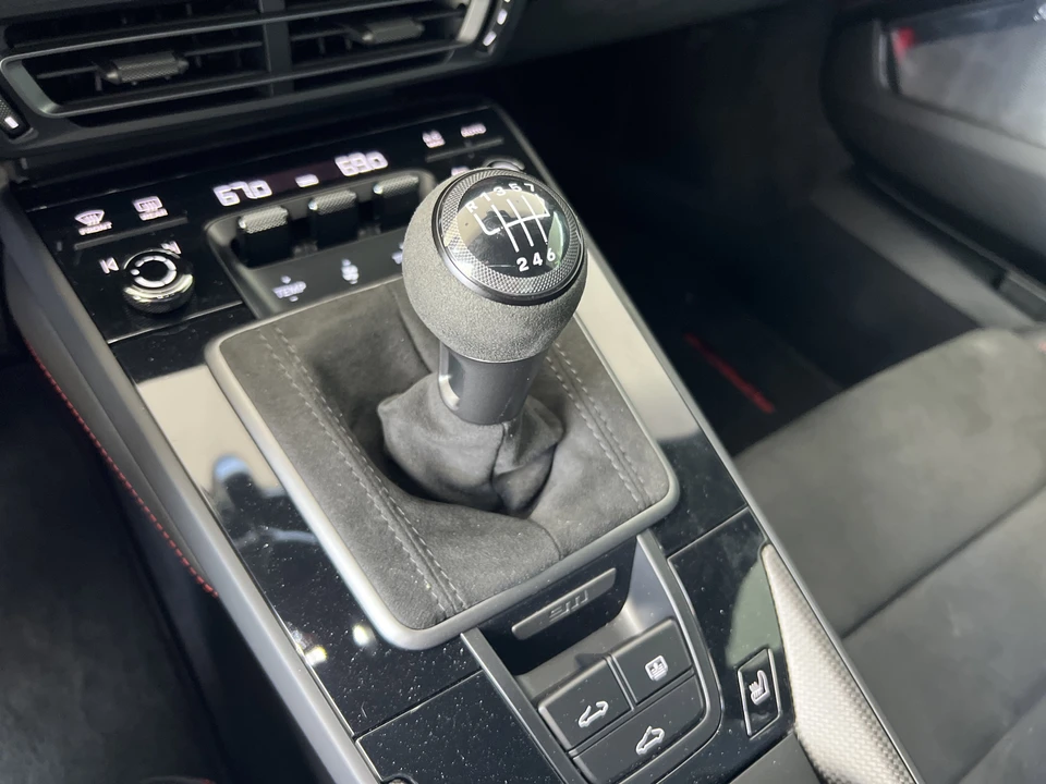 2022 Porsche 992 Carrera 4S - Image 26 of 31