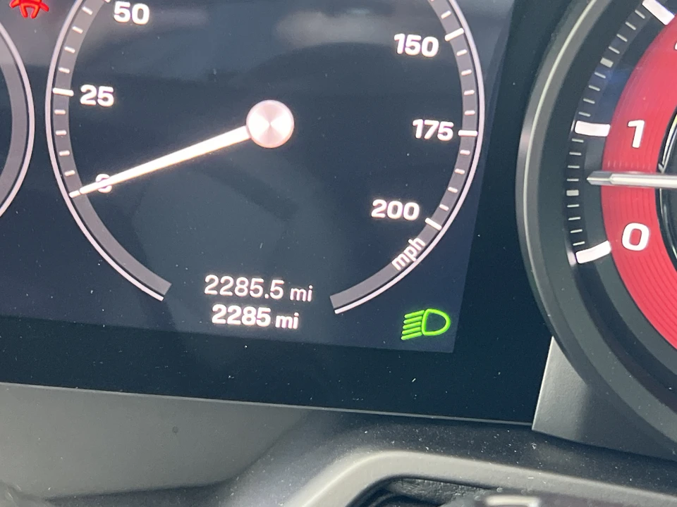 2022 Porsche 992 Carrera 4S - Image 22 of 31